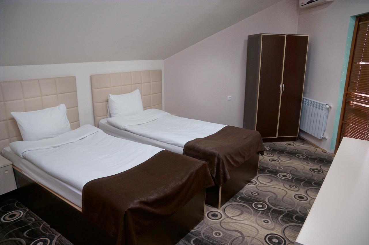 Hotel Nor Erivan Exterior foto